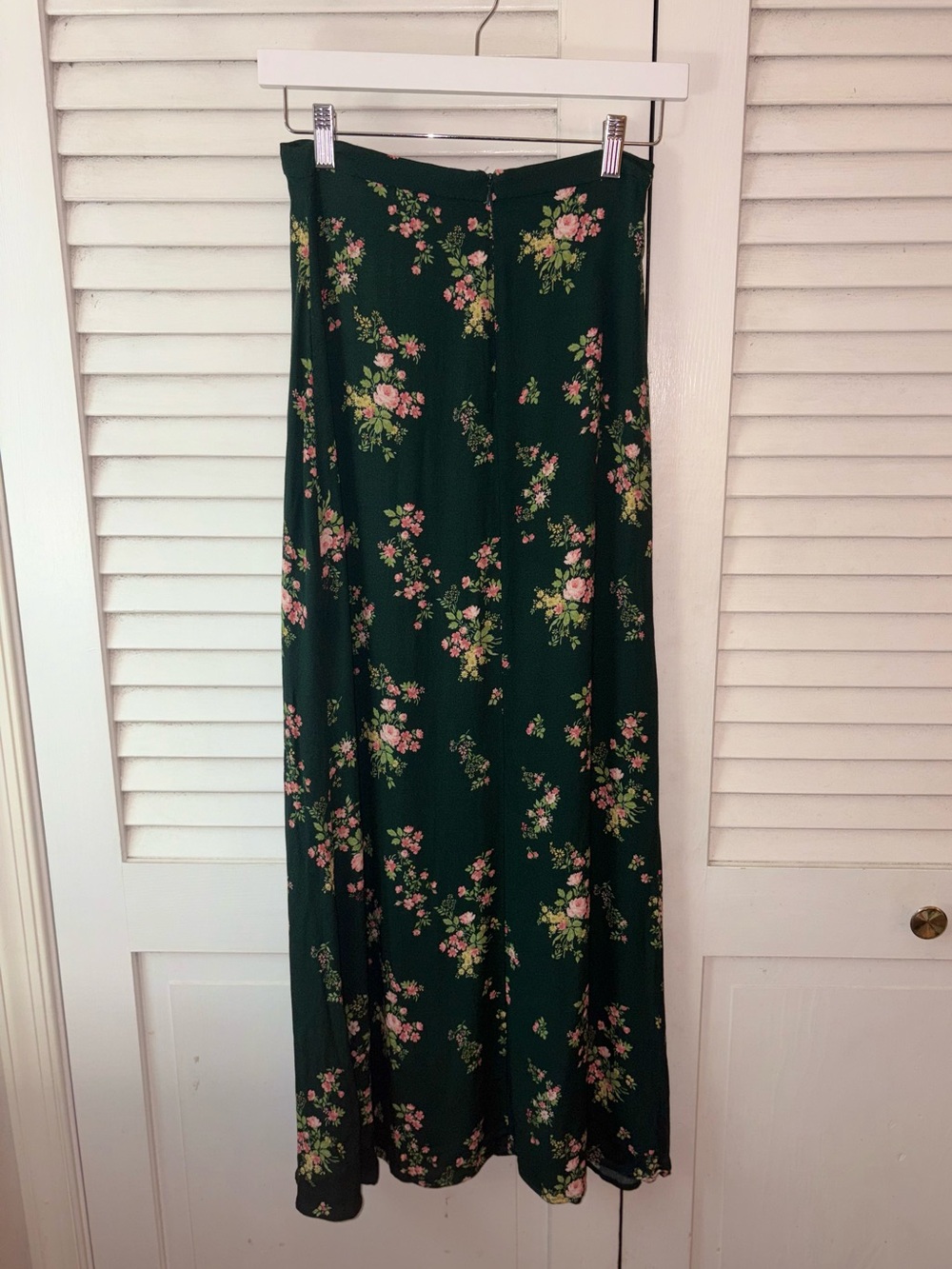 Reformation Bias Cut Floral Maxi Skirt Green Pink Size 2 Viscose - Picture 3 of 5